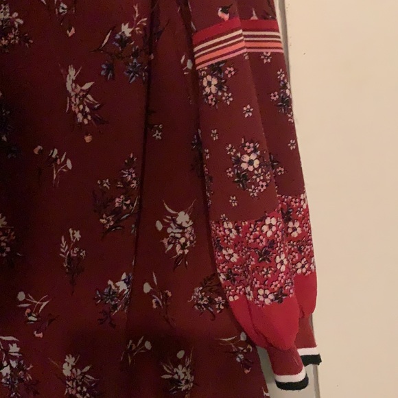 Red Sporty Floral Dress Like New - Picture 3 of 5